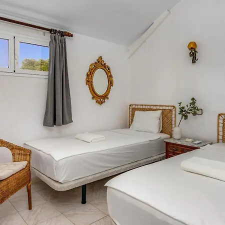 Stunning Calahonda Duplex By Costarentals- Ref 190 Sitio de Calahonda